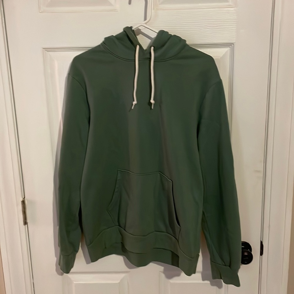 Old Navy Men’s Solid Color Sweatshirt